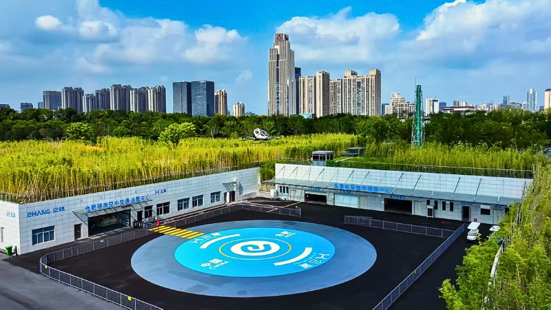 EHang y Hefei Hey Airlines inauguran la era de los aerotaxis autónomos, consolidando a China como líder en movilidad aérea urbana de baja altitud.