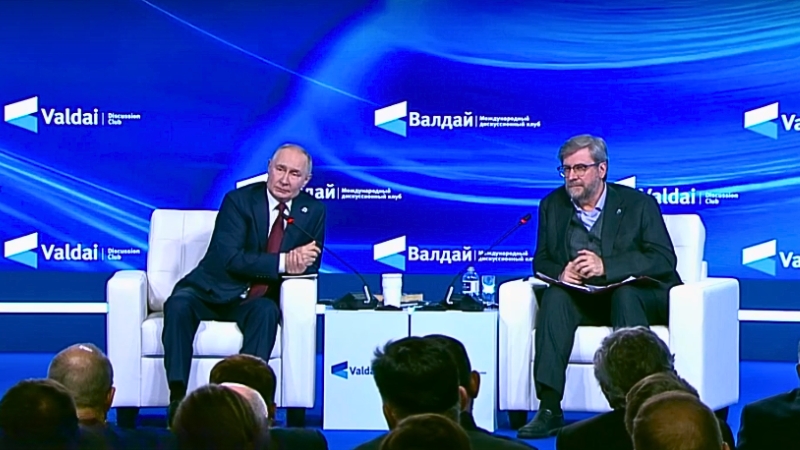 El mandatario defendió la permanencia histórica de Rusia y advirtió a quienes busquen “medir fuerzas” con su país durante el XXII Foro Internacional de Discusiones Valdái.